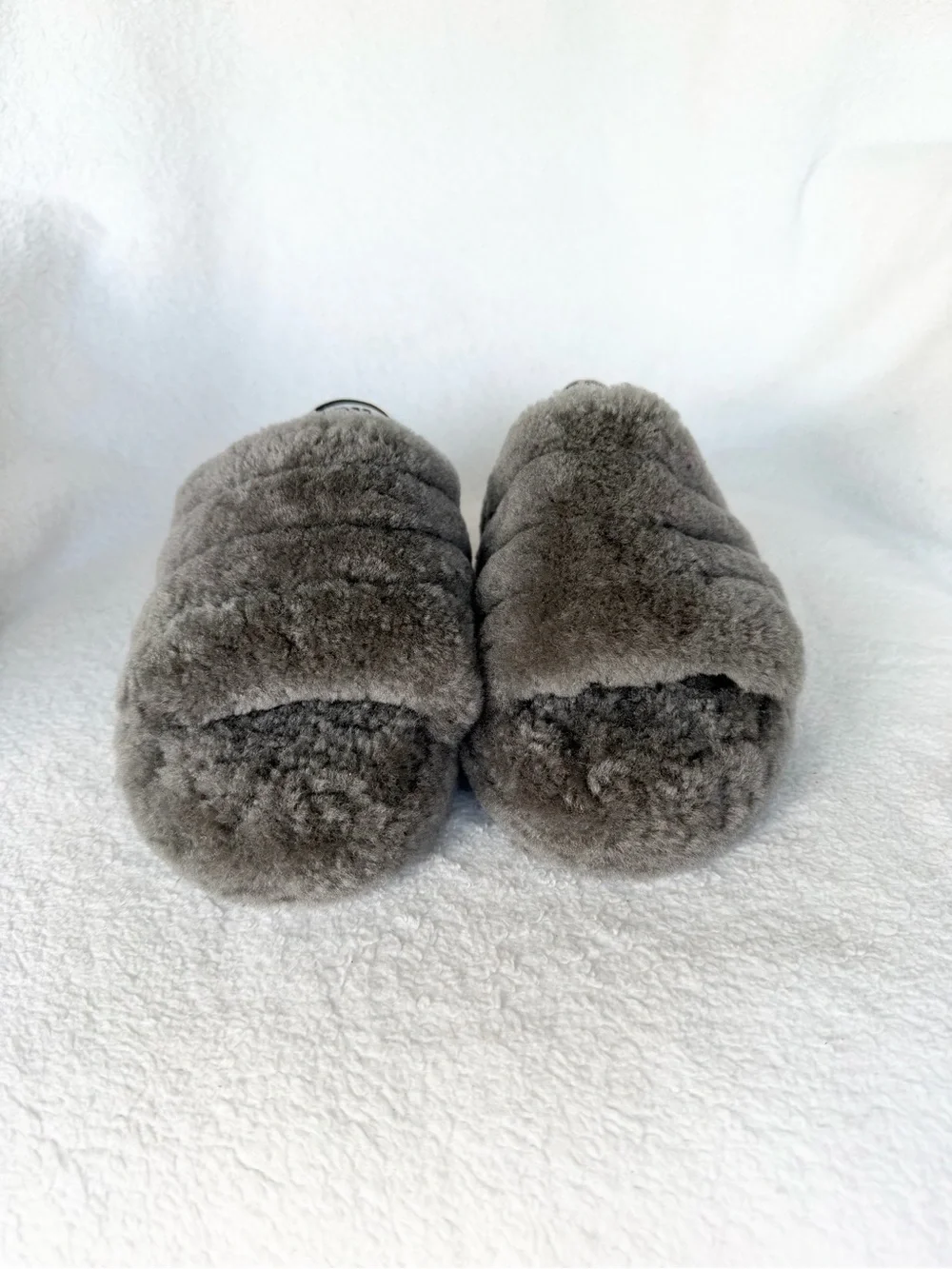 UGG Girl’s Big kids Fluff Yeah Slide - Gray Plush Slingback size 1 like New